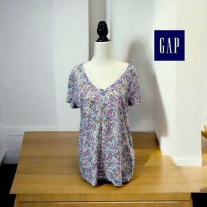 NWOT, Vibrant Multicolor GAP T-Shirt, Large